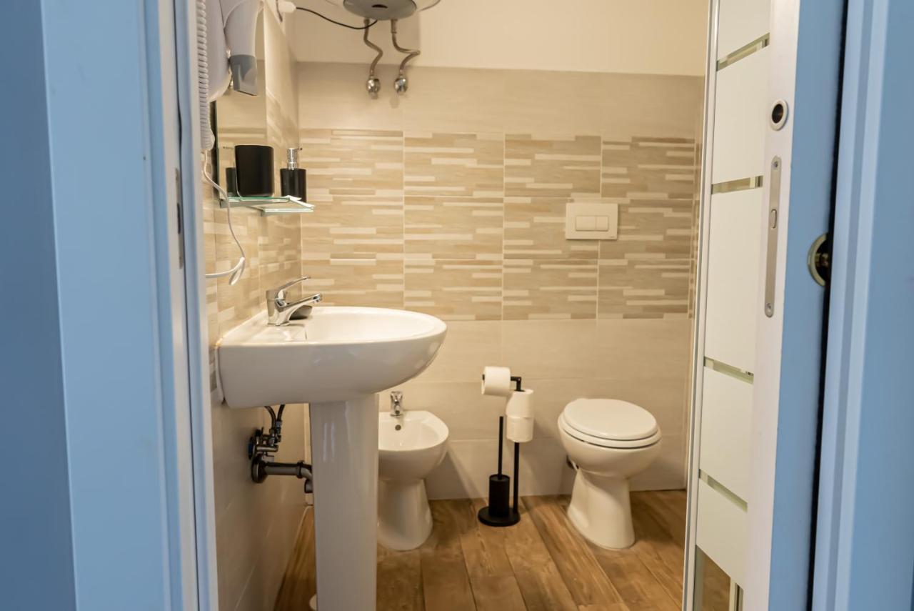 Trastevere Guestrooms โรม ภายนอก รูปภาพ