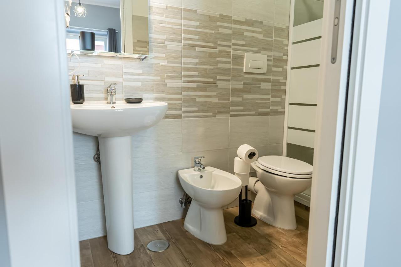 Trastevere Guestrooms โรม ภายนอก รูปภาพ